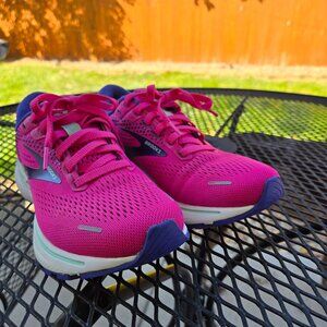 Brooks Ghost 14 - size 6.5 - Women's Running Shoes